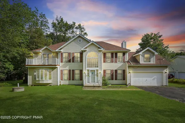 439 Cedar Drive, Long Pond, PA 18334