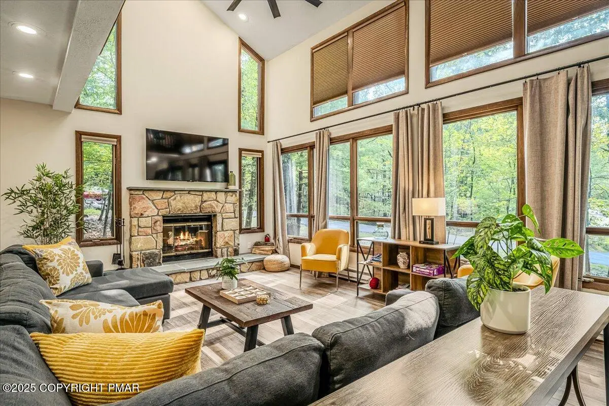 1119 Kensington Drive, East Stroudsburg, PA 18301 - Image #1