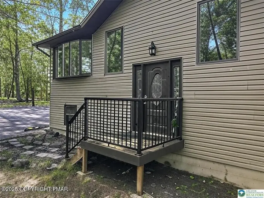 115 White Oak Court, Tannersville, PA 18372 - #2