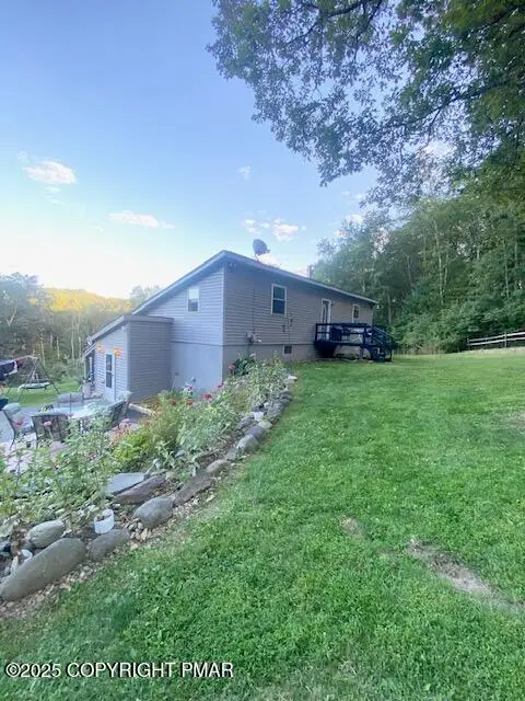 112 Couch, Saylorsburg, PA 18353