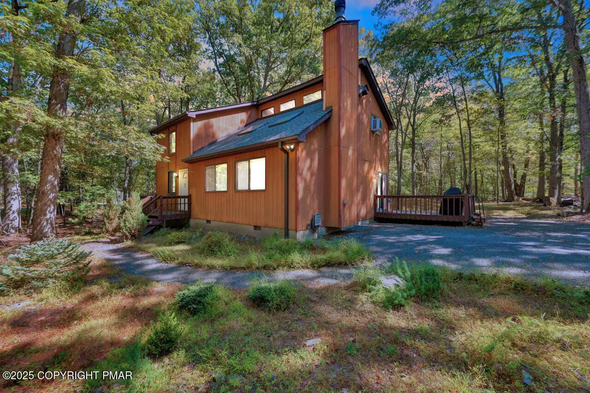 86 Norman Drive, East Stroudsburg, PA 18302 - Image #1