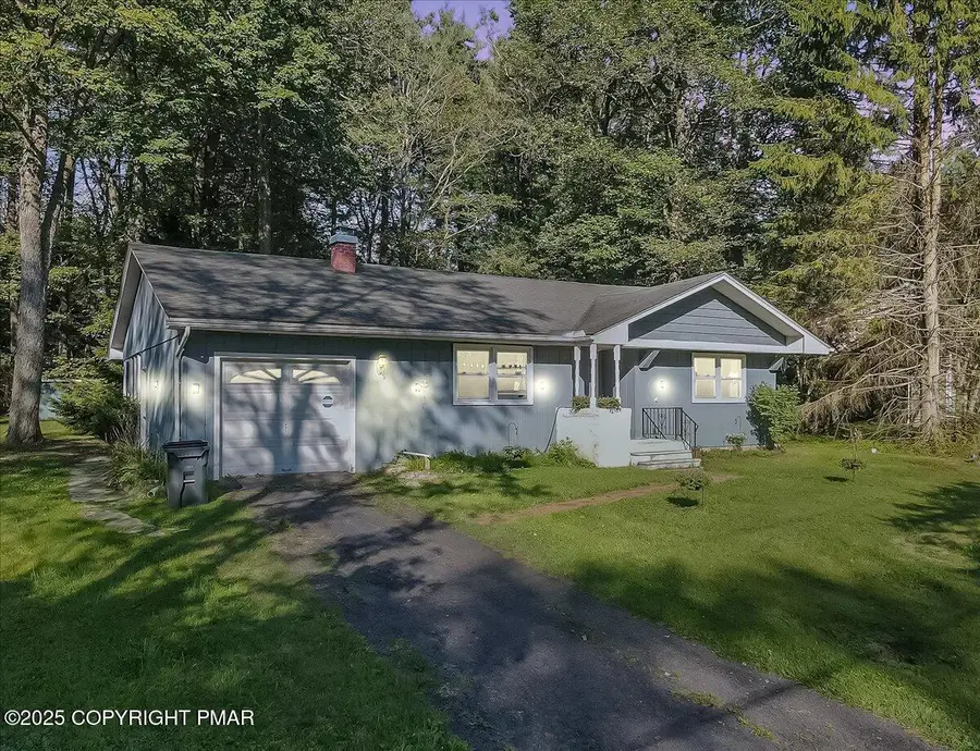 110 Elm Drive, Blakeslee, PA 18610 - Image #2