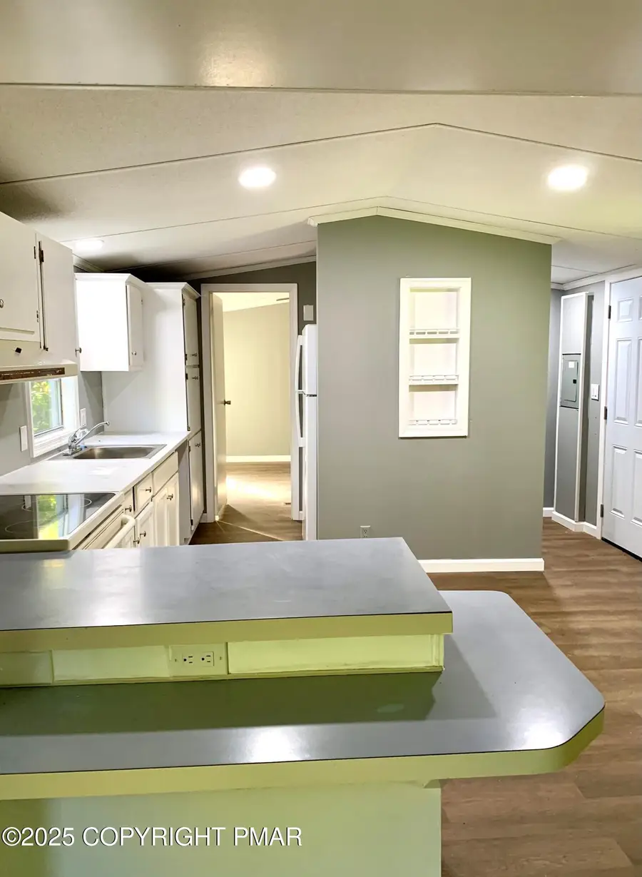 146 Paul Terrace, Scotrun, PA 18355 - Image #2