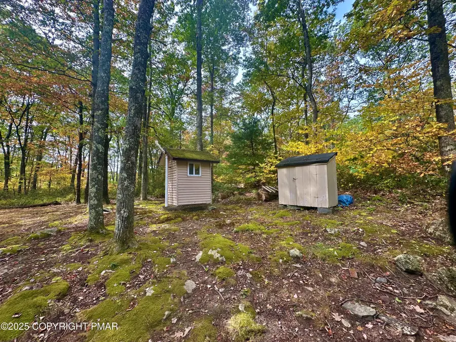 141 Hobday Road, Lords Valley, PA 18428 - Image #3