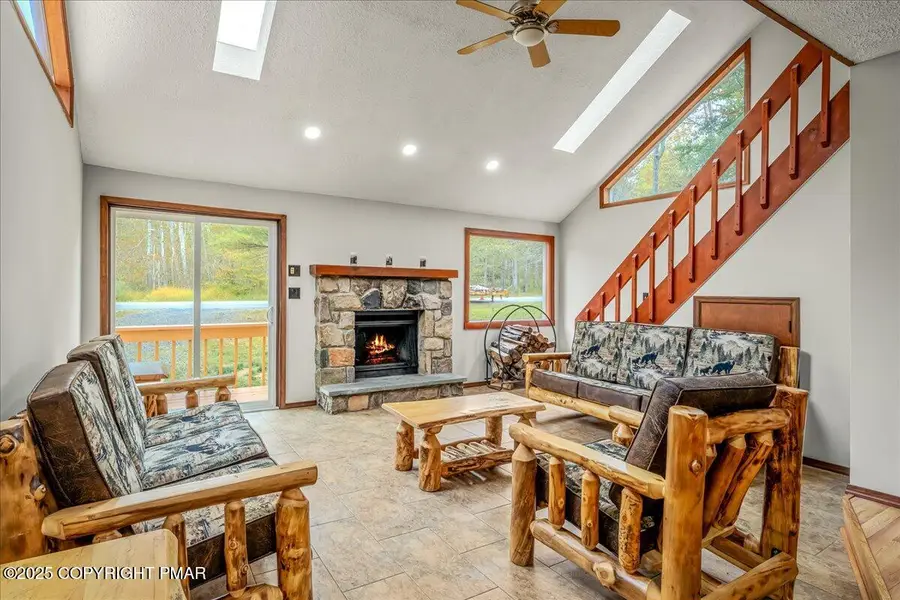 234 Viceroy Circle, Tobyhanna, PA 18466 - Image #2