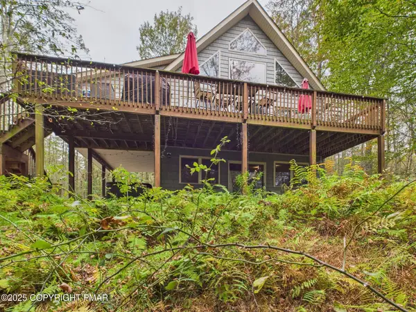 1140 Arrowhead Drive, Pocono Lake, PA 18347