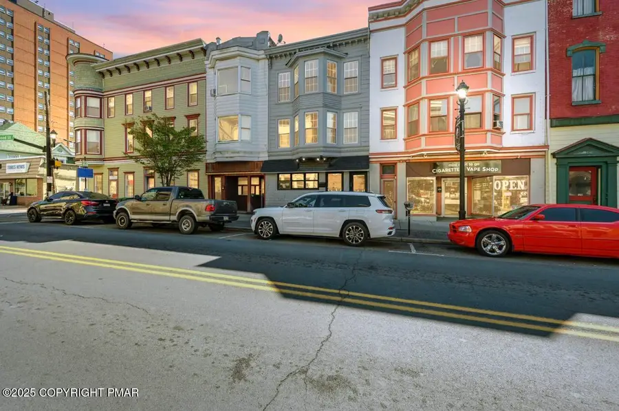 128 E Broad Street, Tamaqua, PA 18252 - Image #2