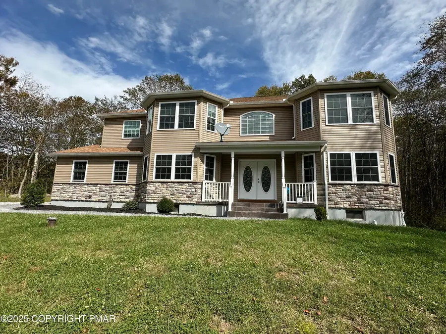 163 Scenic Drive, Blakeslee, PA 18610 - Image #2