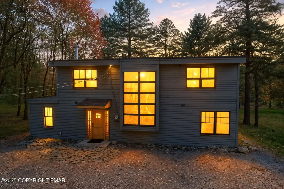 149 Pineknoll Drive, Lake Harmony, PA 18624 - Image #1