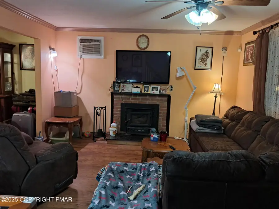 255 E Broad Street, East Stroudsburg, PA 18301 - Image #2