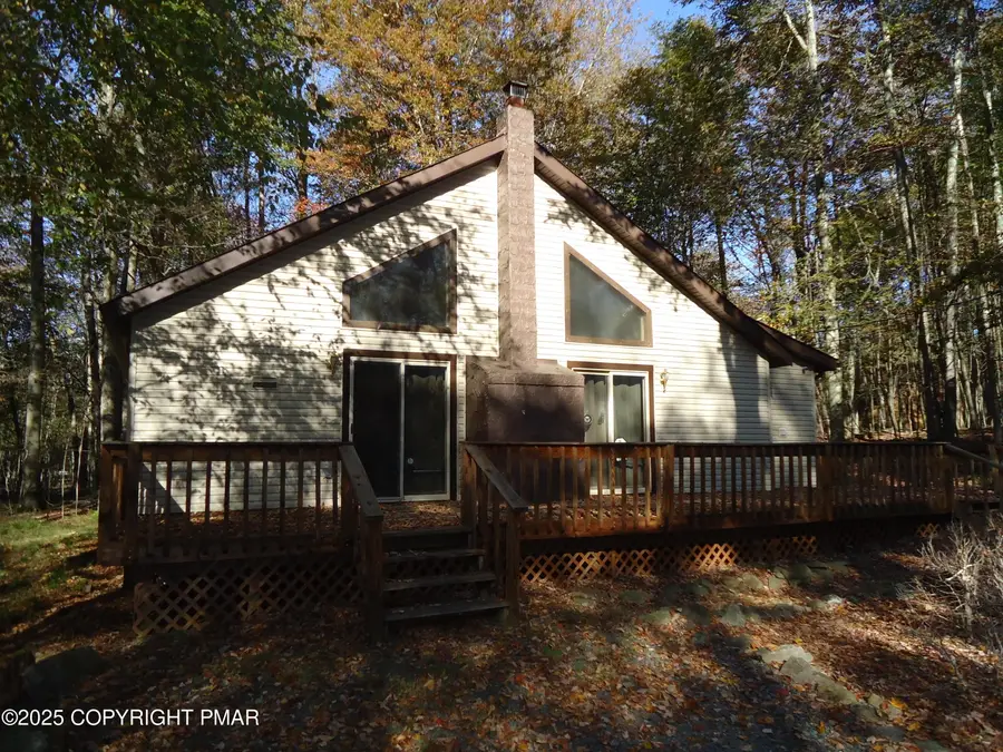 8830 Cloudcrest Drive, Tobyhanna, PA 18466 - Image #2