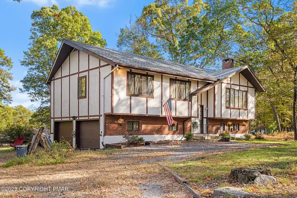 234 Saturn Drive, Bushkill, PA 18324