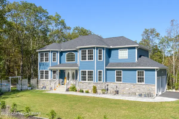 322 Russell Court, Effort, PA 18330