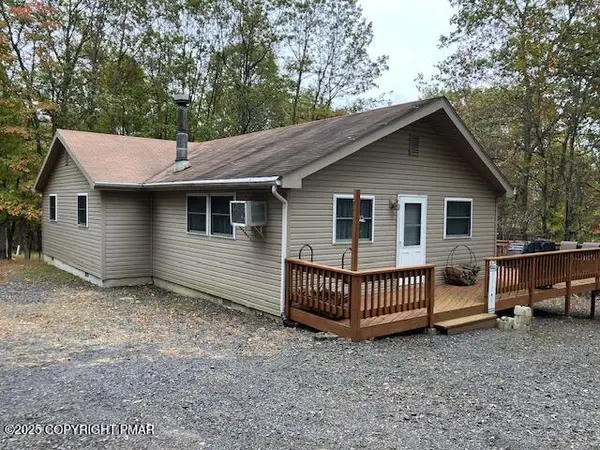 6 Iroquois Road, Albrightsville, PA 18210