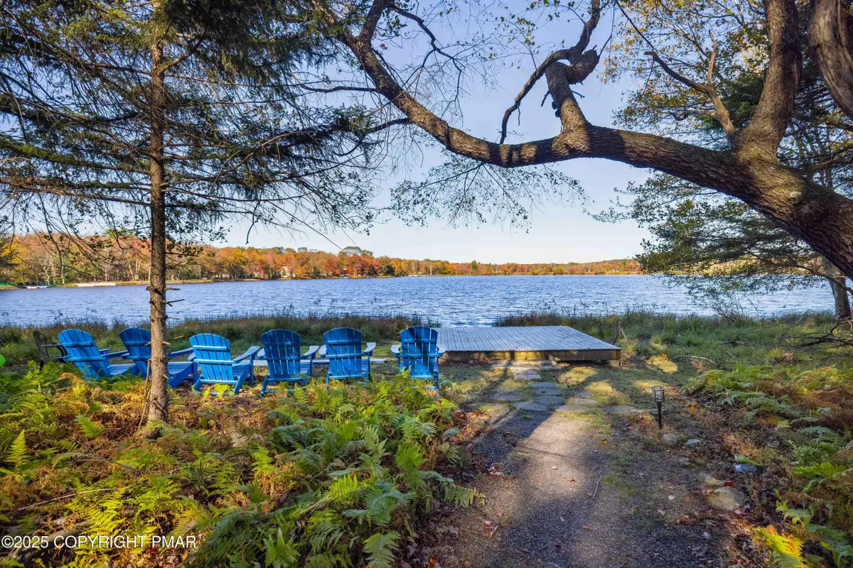 5160 Hummingbird Drive, Pocono Summit, PA 18346 - Image #1