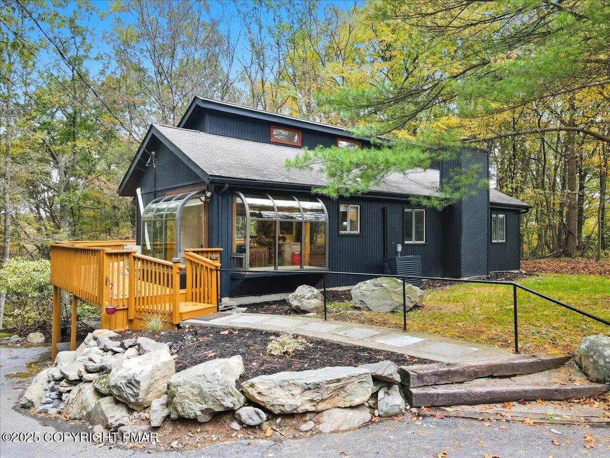448 Bernadine Drive, Stroudsburg, PA 18360 - Image #1