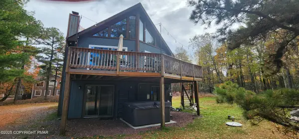 45 Hickory Road, Lake Harmony, PA 18624