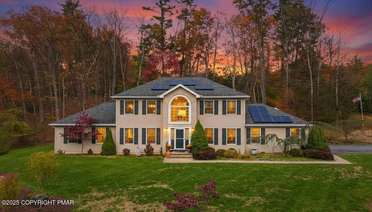 102 Arbor Way, Stroudsburg, PA 18360 - Image #1