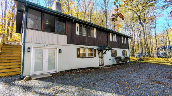 1769 Stag Run, Pocono Lake, PA 18347