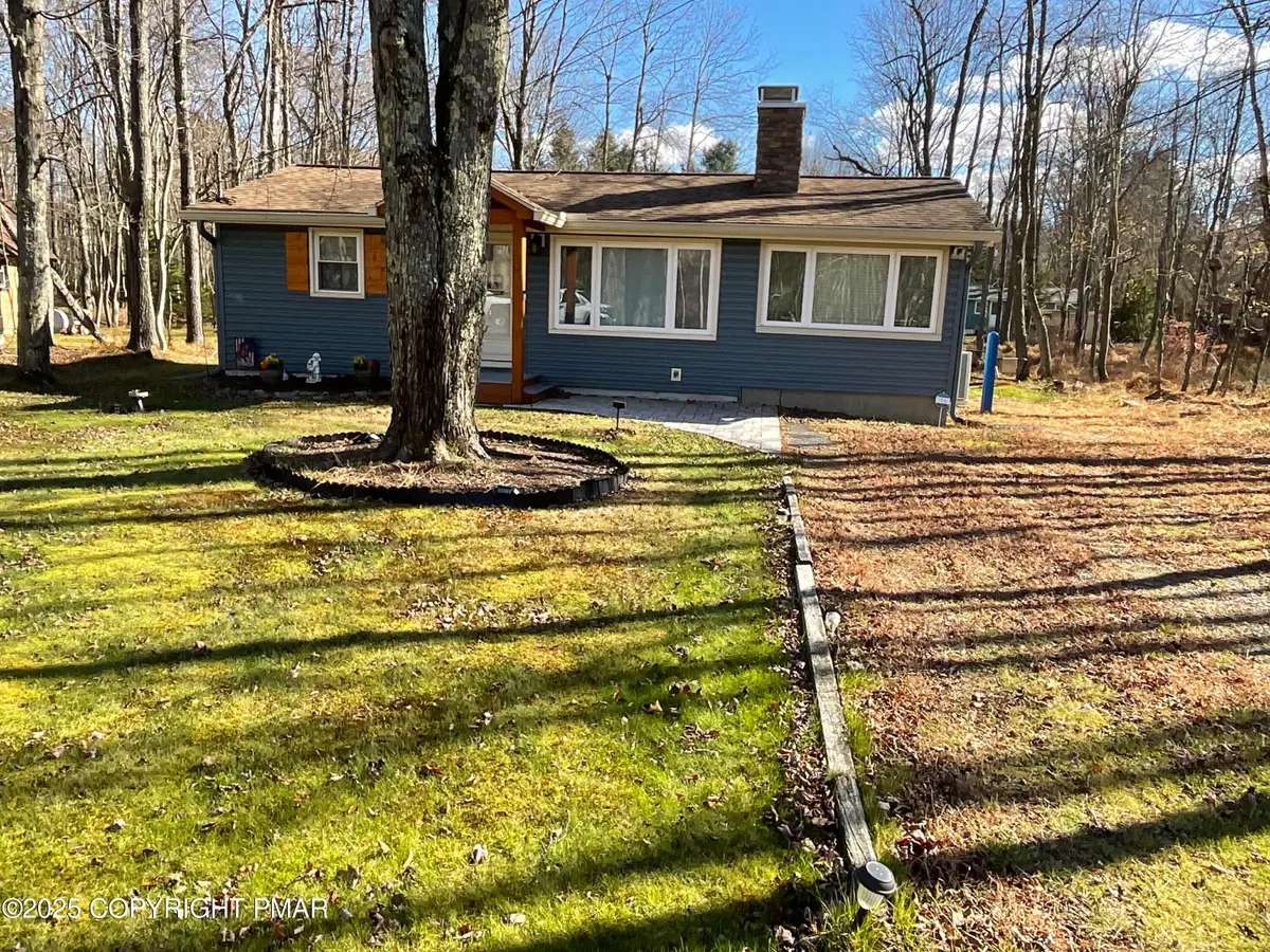 186 Canoe Trail, Pocono Lake, PA 18347 - Image #1