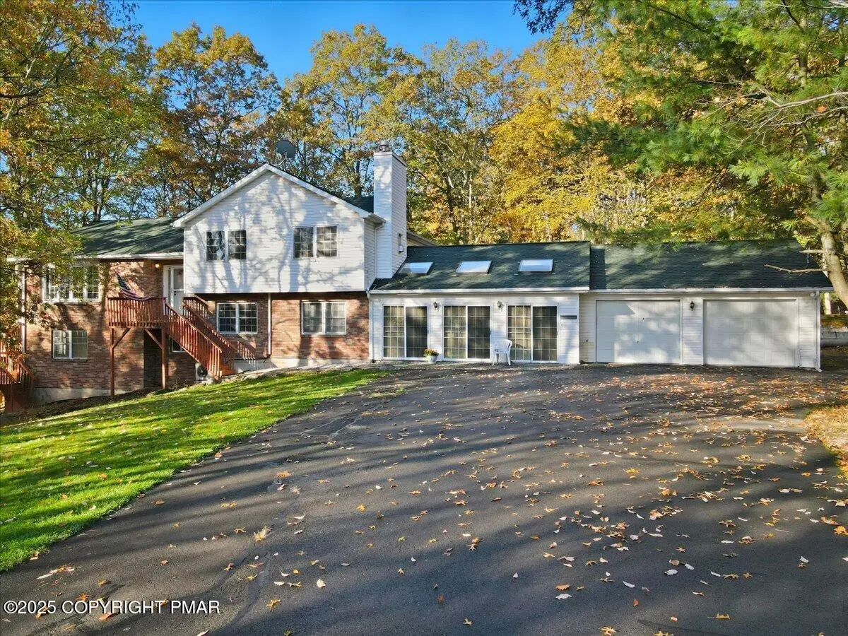 349 Bumblebee, Cresco, PA 18326 - Image #1