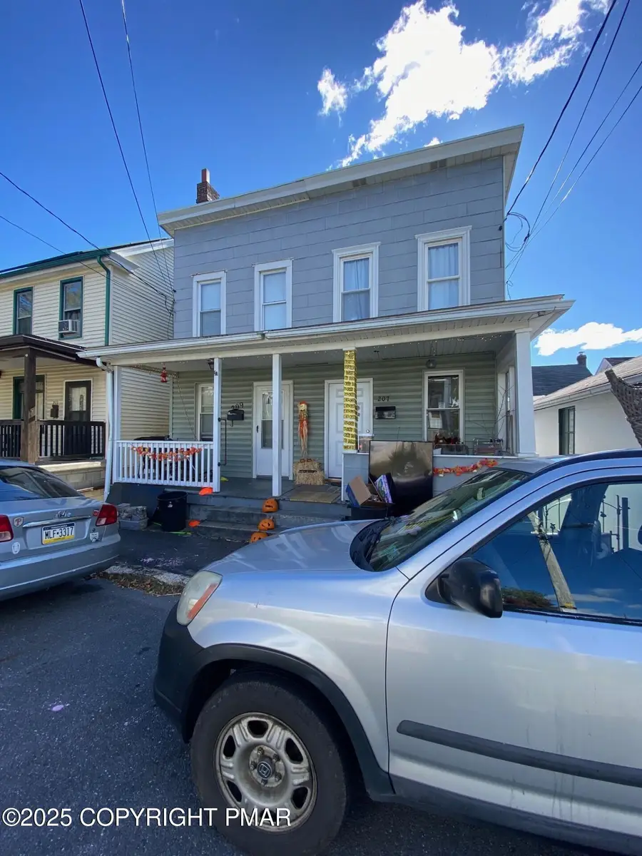 207-209 E Mcmurtrie Street, Summit Hill, PA 18250 - Image #3