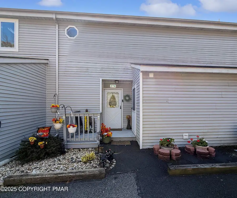 274 Nittany Court, Mount Pocono, PA 18344 - Image #3