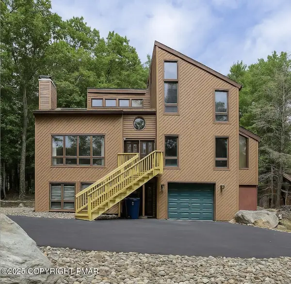 1250 Brentwood Drive, East Stroudsburg, PA 18301