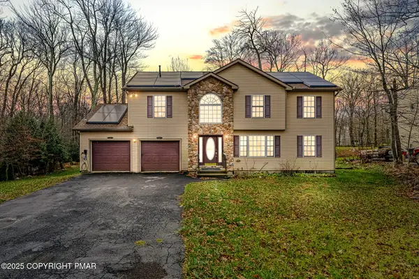 2127 Warwick Circle, Coolbaugh Township, PA 18466
