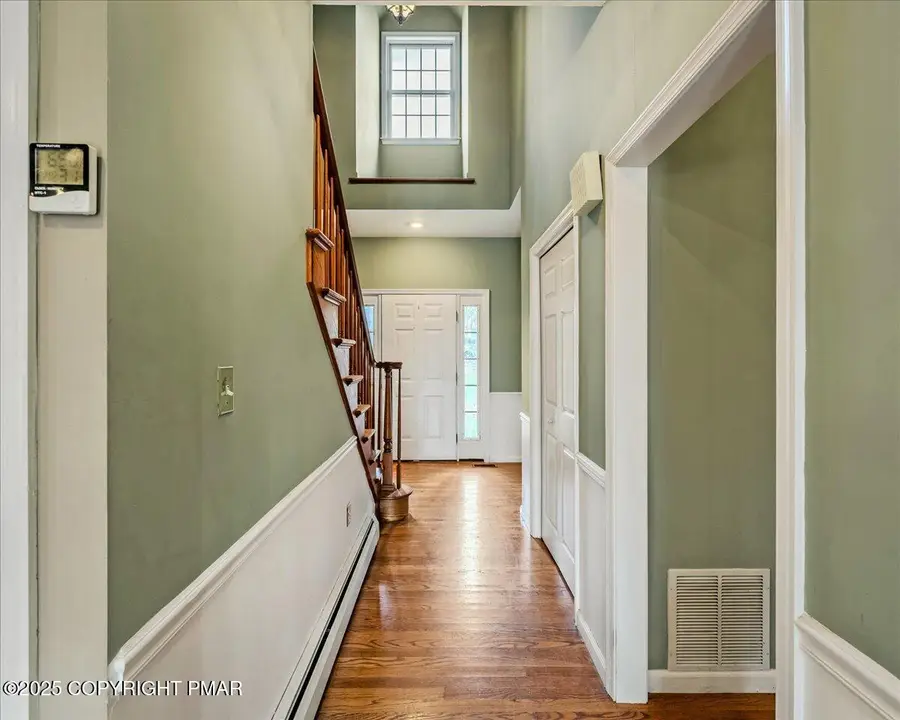 126 Devonshire Drive, Stroudsburg, PA 18360 - Image #3