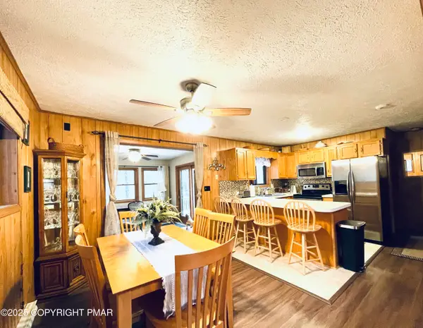 19 Livingston Lane, Gouldsboro, PA 18424