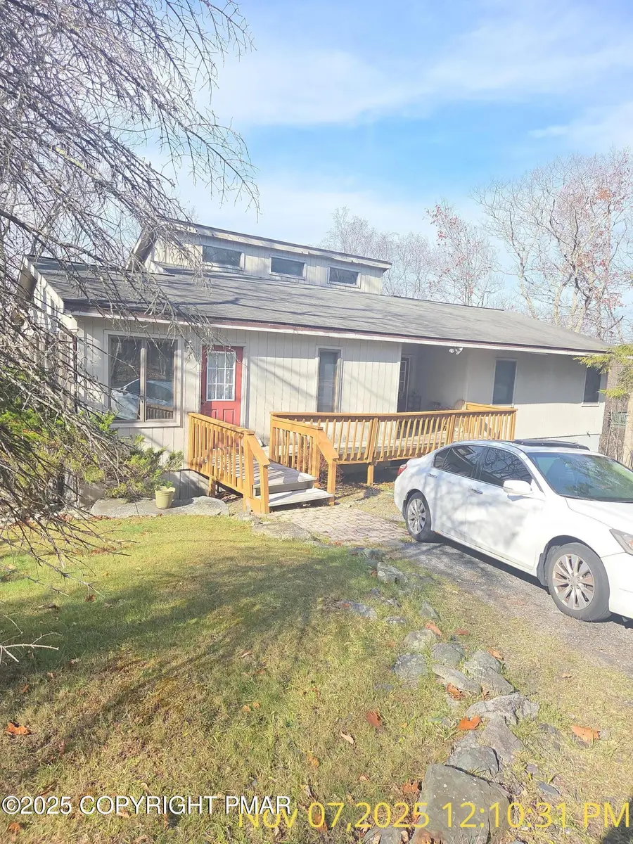 1107 Hampstead Court, Bushkill, PA 18324 - Image #2