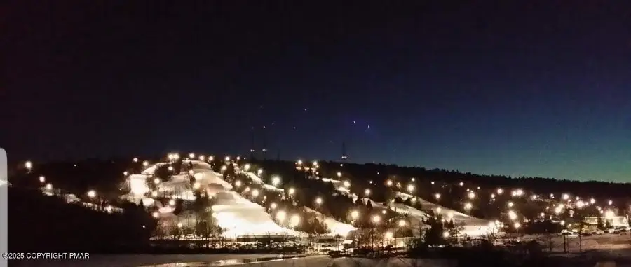 42 Mountainwoods Drive, Lake Harmony, PA 18624 - Image #3