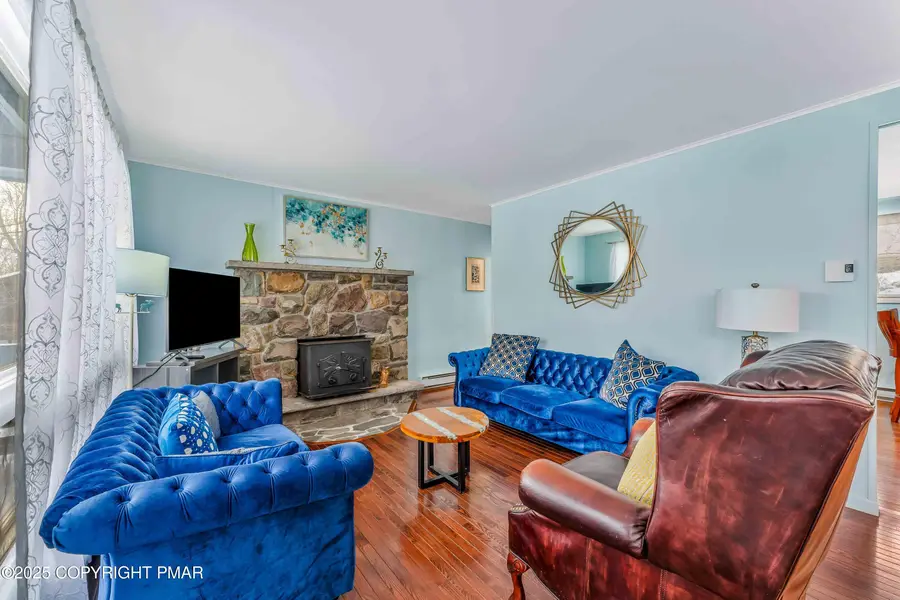 107 W Creek View Drive, Clifton, PA 18424 - #2