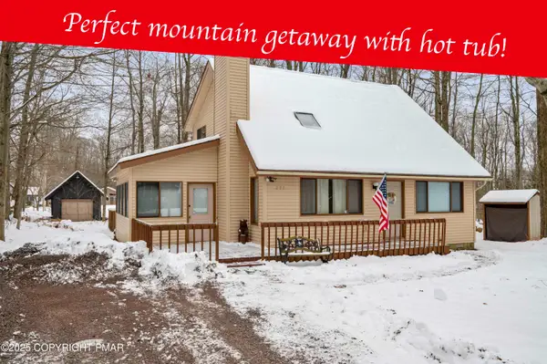 233 Pontiac Path, Pocono Lake, PA 18347