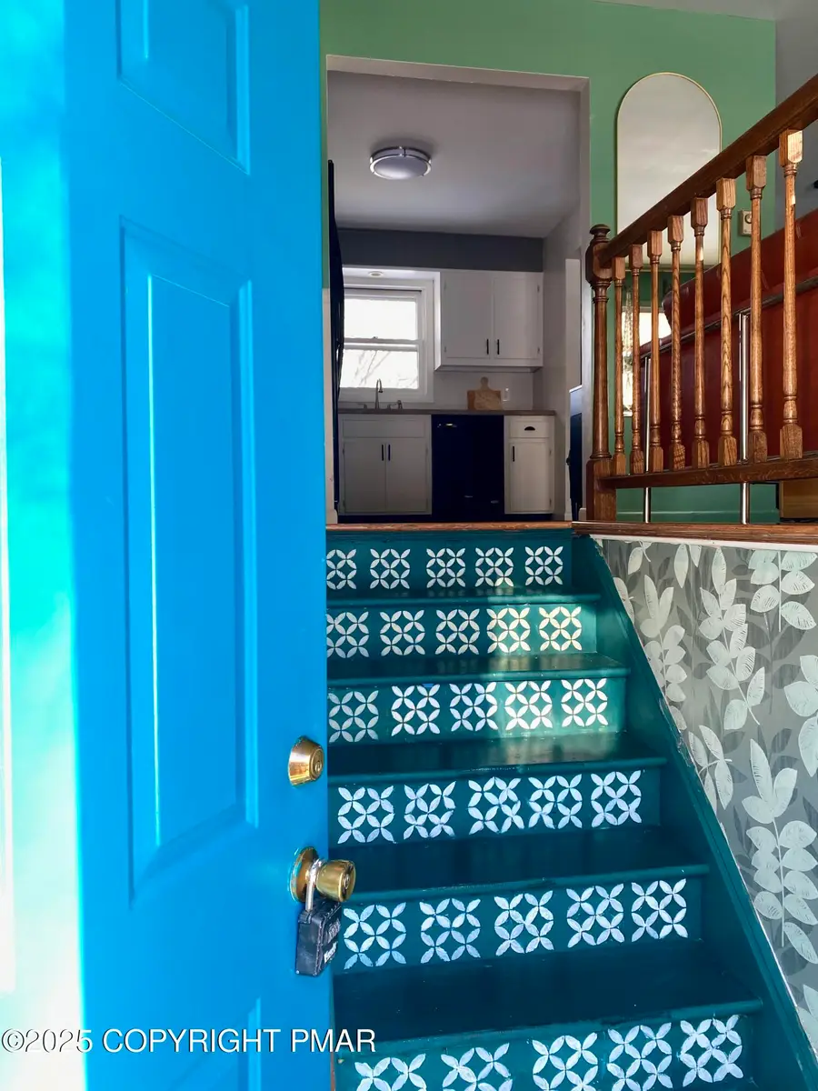 1117 Shagbark Lane, Stroudsburg, PA 18360 - Image #3