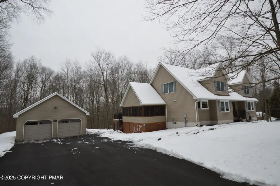 221 Spruce Run Drive, Dingmans Ferry, PA 18328 - Image #2