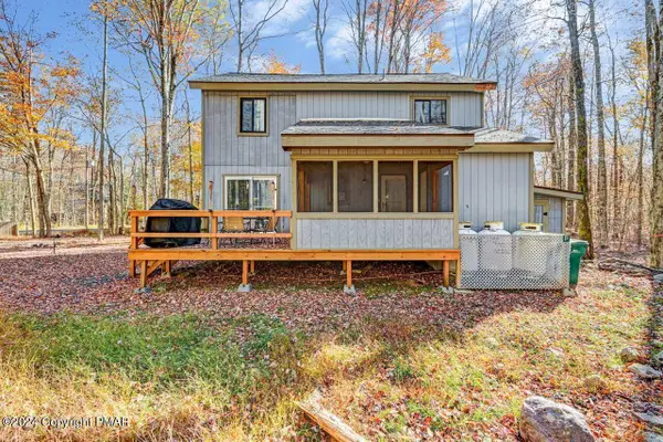 209 Kit Carson Circle, Pocono Pines, PA 18350