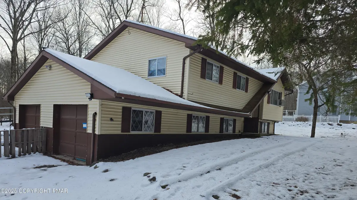 218 Mohican Road, Canadensis, PA 18325 - Image #1