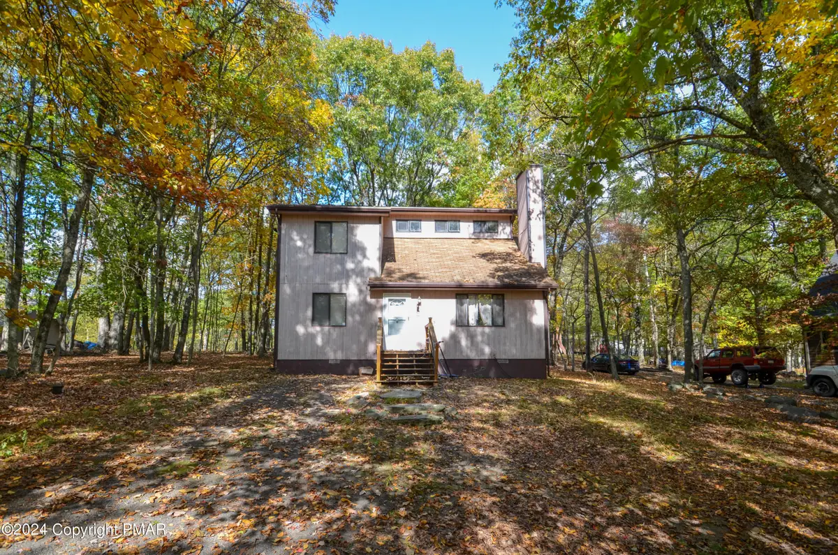 782 Clubhouse Drive, East Stroudsburg, PA 18302 - Image #1