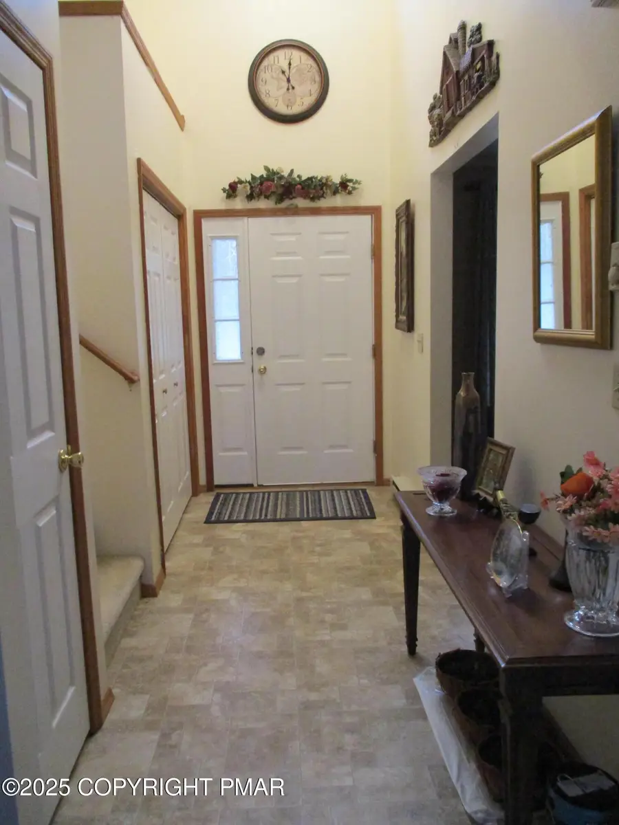 3290 Bluebird Drive, Bushkill, PA 18324 - Image #2