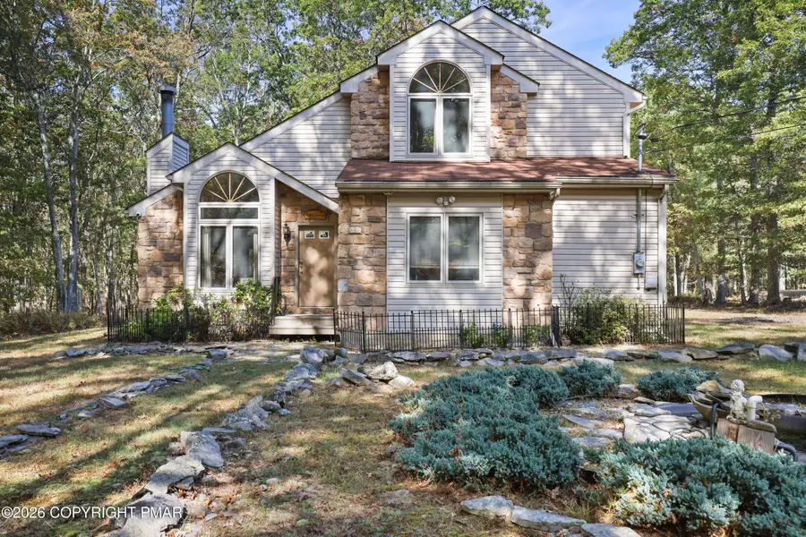 3176 Bluebird Drive, Bushkill, PA 18324 - Image #2