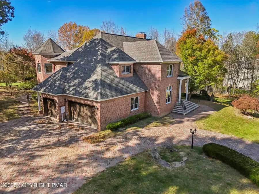 441 Hidden Lake Drive, East Stroudsburg, PA 18302 - Image #2