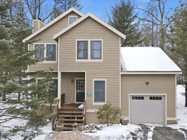 112 High Mountain Lane, Tannersville, PA 18372