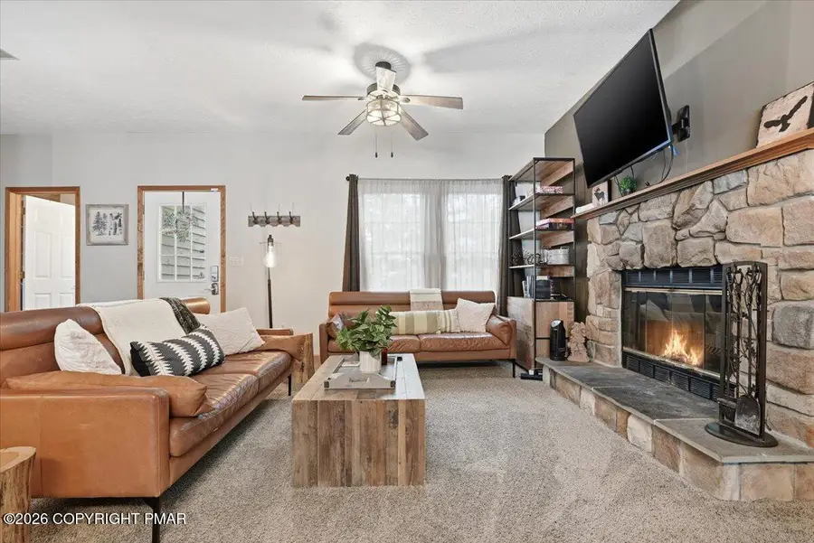 112 High Mountain Lane, Tannersville, PA 18372 - #3