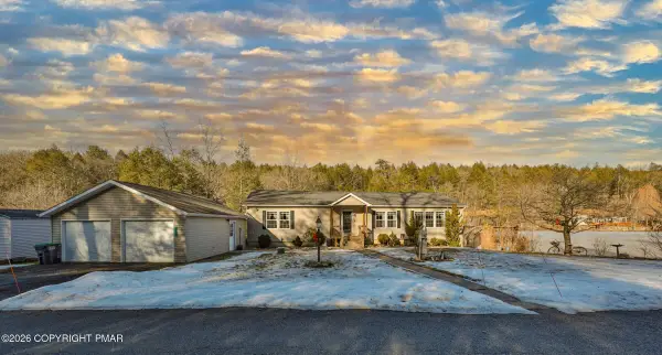 1242 Blue Mountain Circle, Saylorsburg, PA 18353