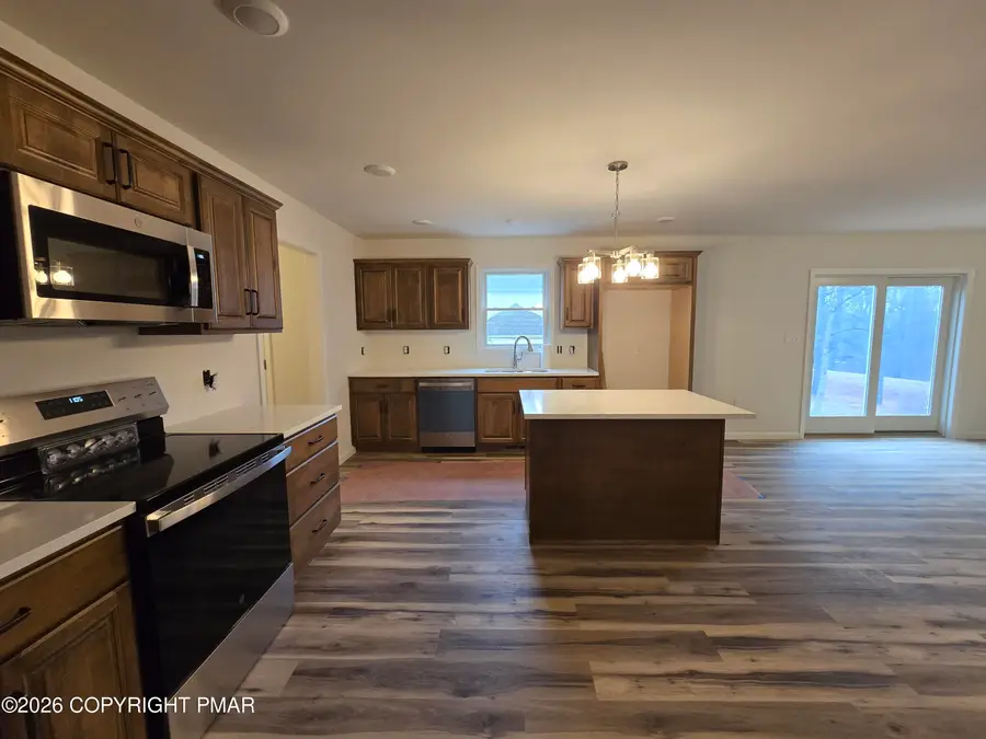 18 Ute Trail, Albrightsville, PA 18210 - Image #2