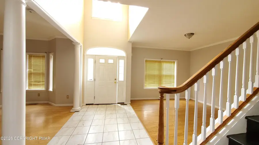 106 Swartsburo Drive, Tamiment, PA 18371 - Image #2