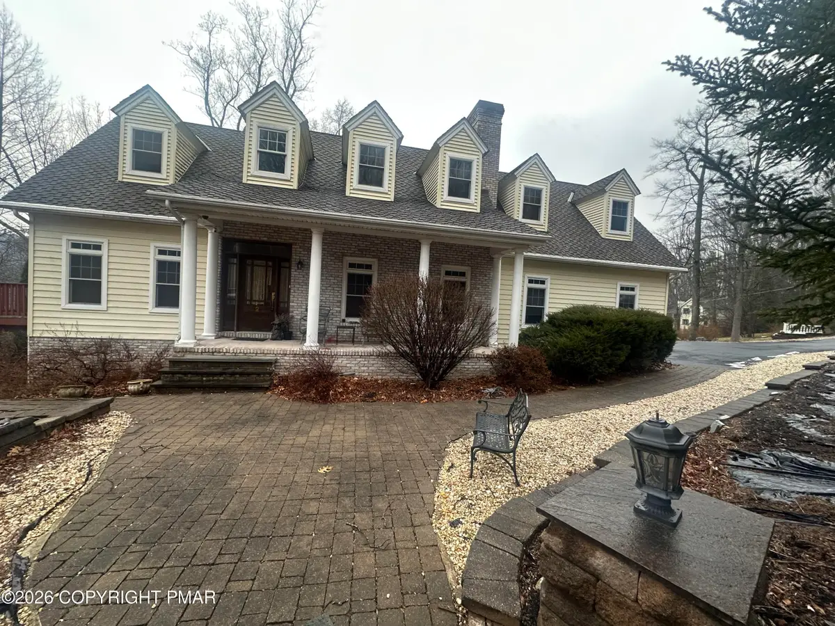 2 Shepard Court, Delaware Water Gap, PA 18327 - Image #1