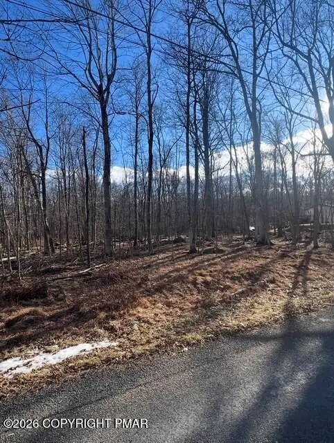 Bristol Cir E 231 E, East Stroudsburg, PA 18302 - #2